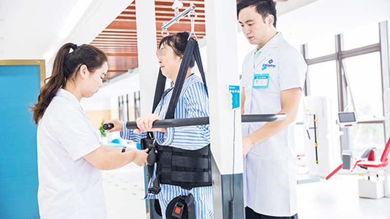 养老智能监护系统：守护长者安全健康的智慧守护者