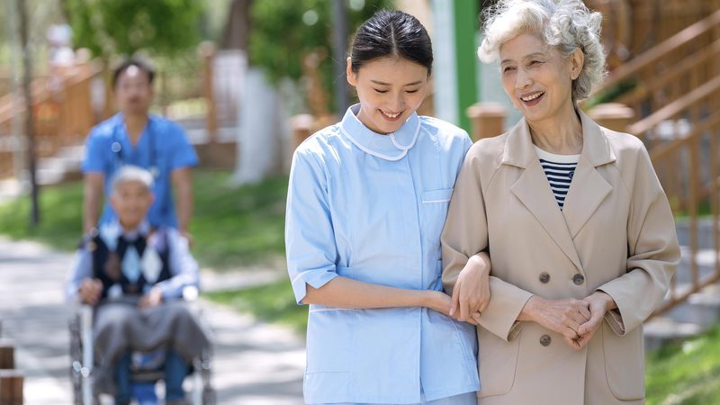 加盟模式：品牌赋能，风险共担