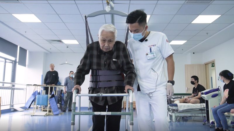 折叠陪护床：尺寸、材质与分类解析